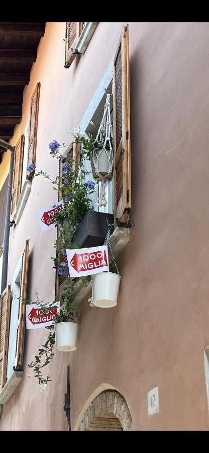 La Piccola Casa Al Lago - Intera Casa Con 3 Camere E 2 Box Salò Zewnętrze zdjęcie