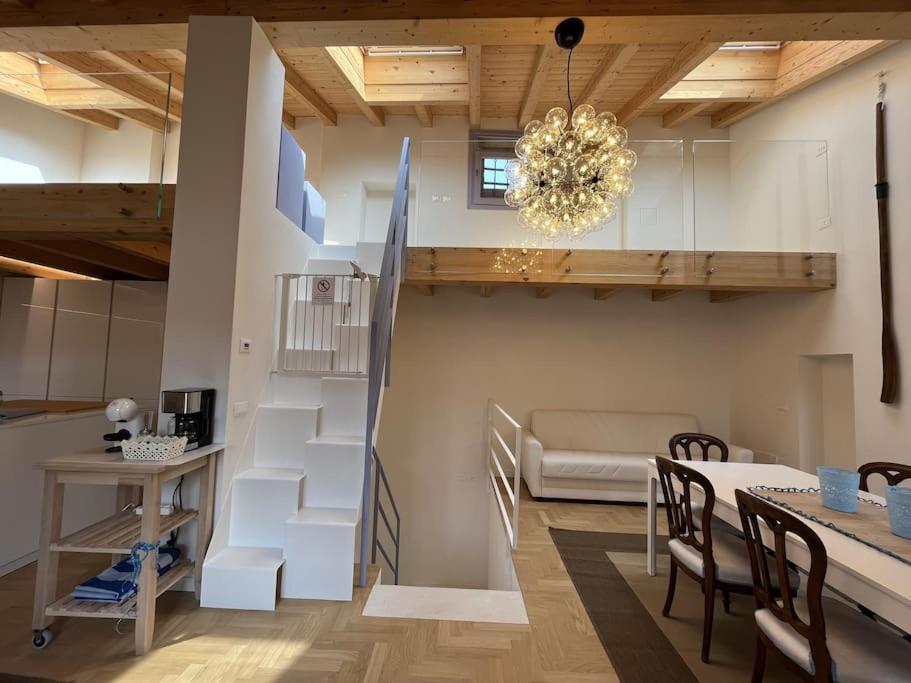 La Piccola Casa Al Lago - Intera Casa Con 3 Camere E 2 Box Salò Zewnętrze zdjęcie