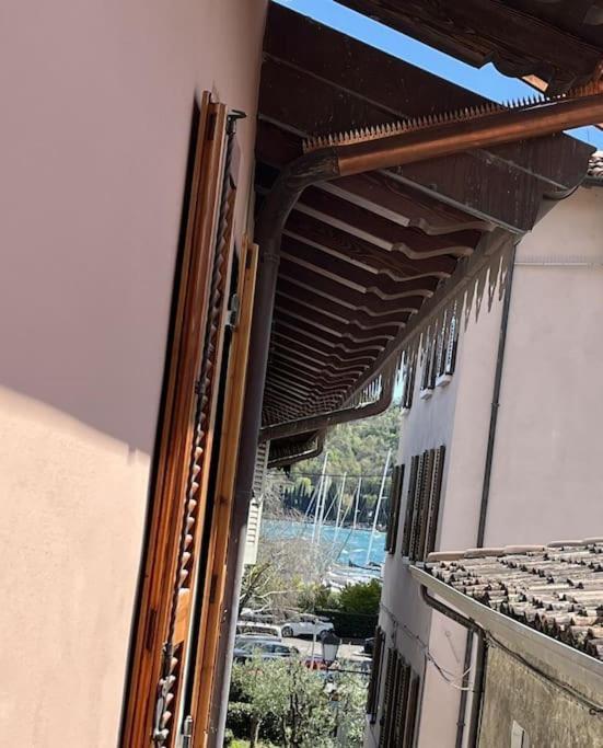 La Piccola Casa Al Lago - Intera Casa Con 3 Camere E 2 Box Salò Zewnętrze zdjęcie