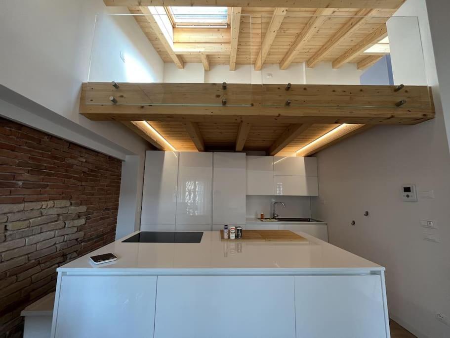 La Piccola Casa Al Lago - Intera Casa Con 3 Camere E 2 Box Salò Zewnętrze zdjęcie