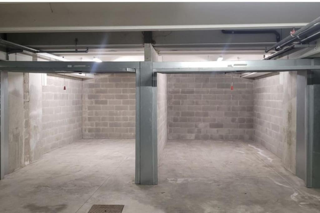 La Piccola Casa Al Lago - Intera Casa Con 3 Camere E 2 Box Salò Zewnętrze zdjęcie